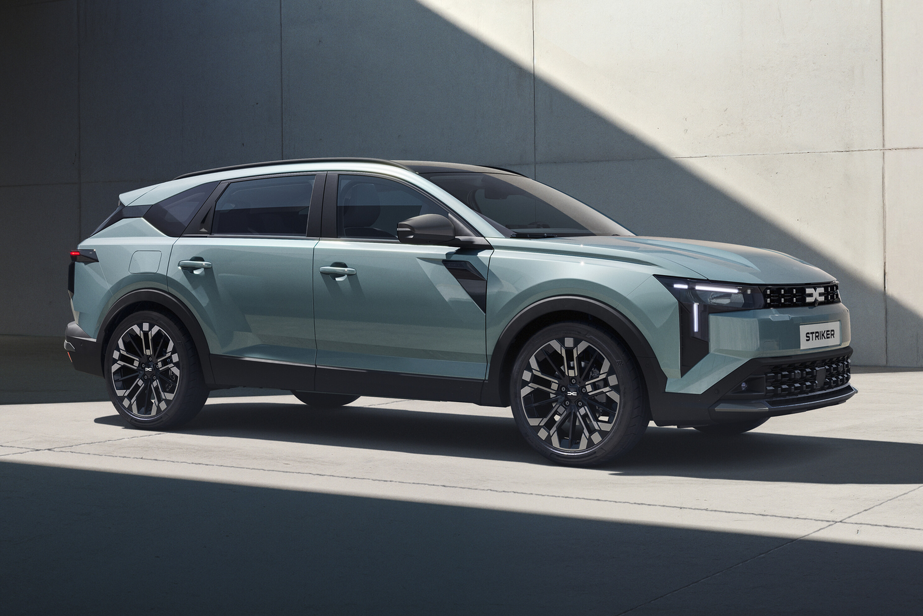 Dacia Striker