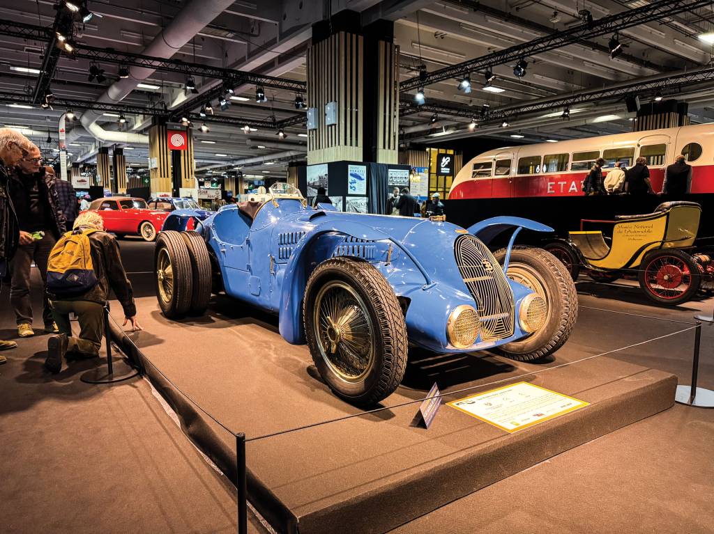 Retromobile: maior evento de clássicos do mundo reúne até carros únicos modernos