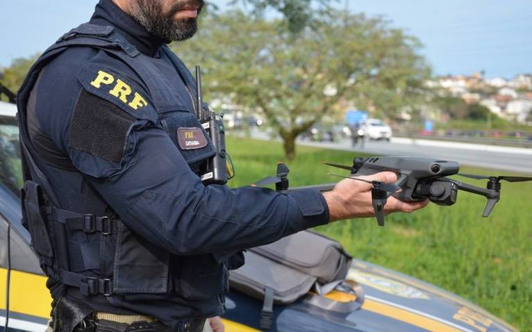Multa por drone da PRF: veja como a tecnologia é usada nas rodovias brasileiras