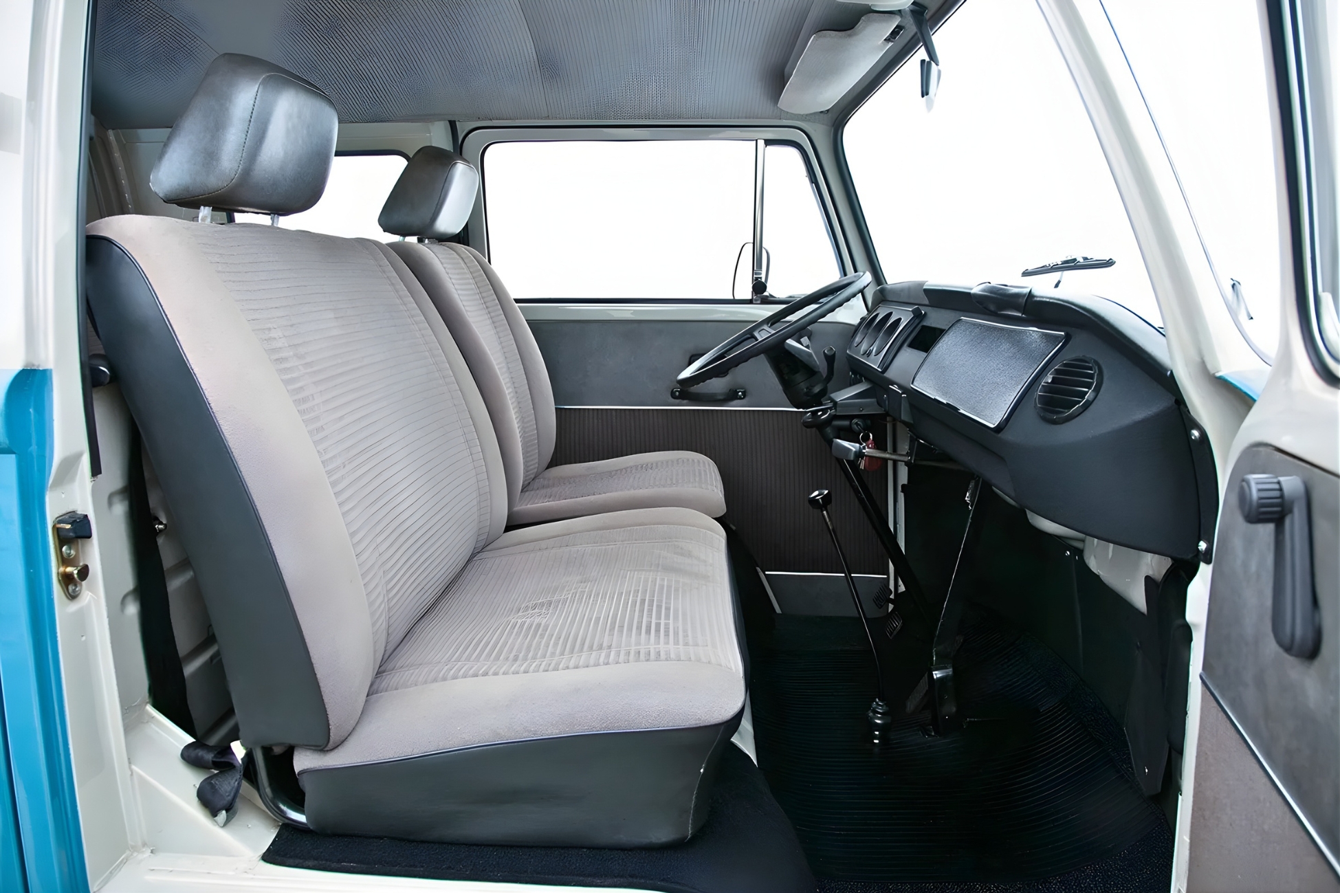 VW Kombi Cabine Dupla