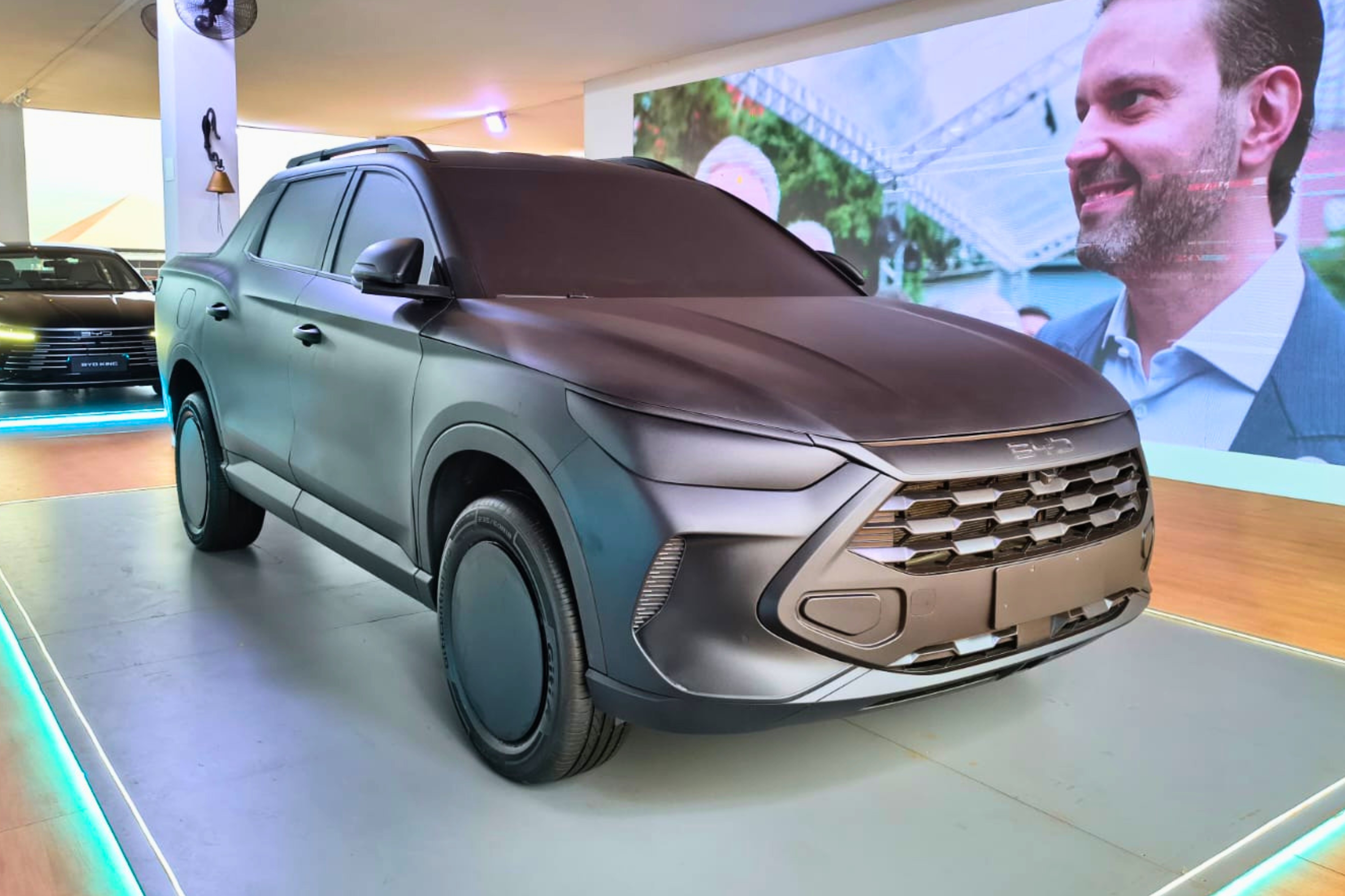 BYD Mako phev flex