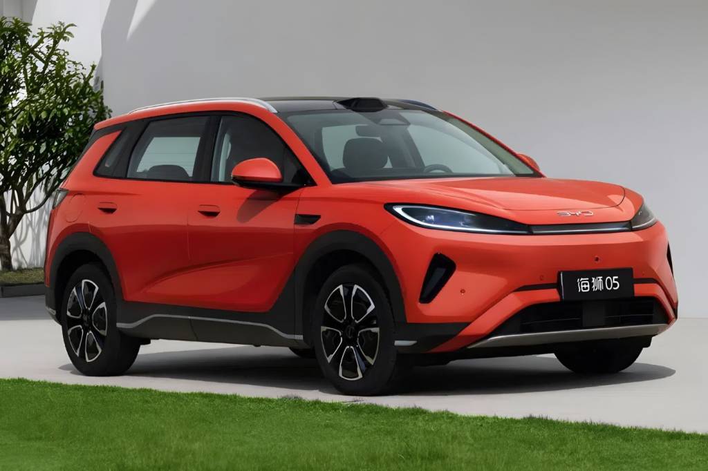 BYD Sealion 05 é maior que Yuan Plus e tem versão PHEV com autonomia de elétrico
