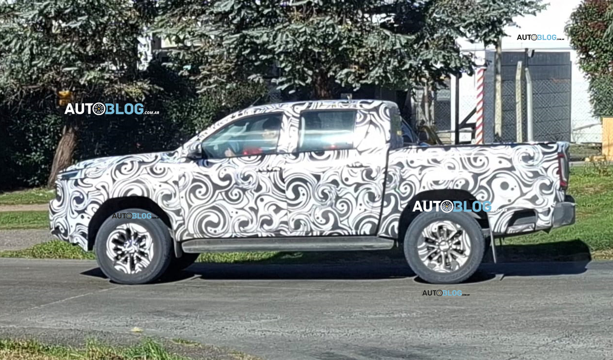 Toyota Hilux 2028 em testes na Argentina