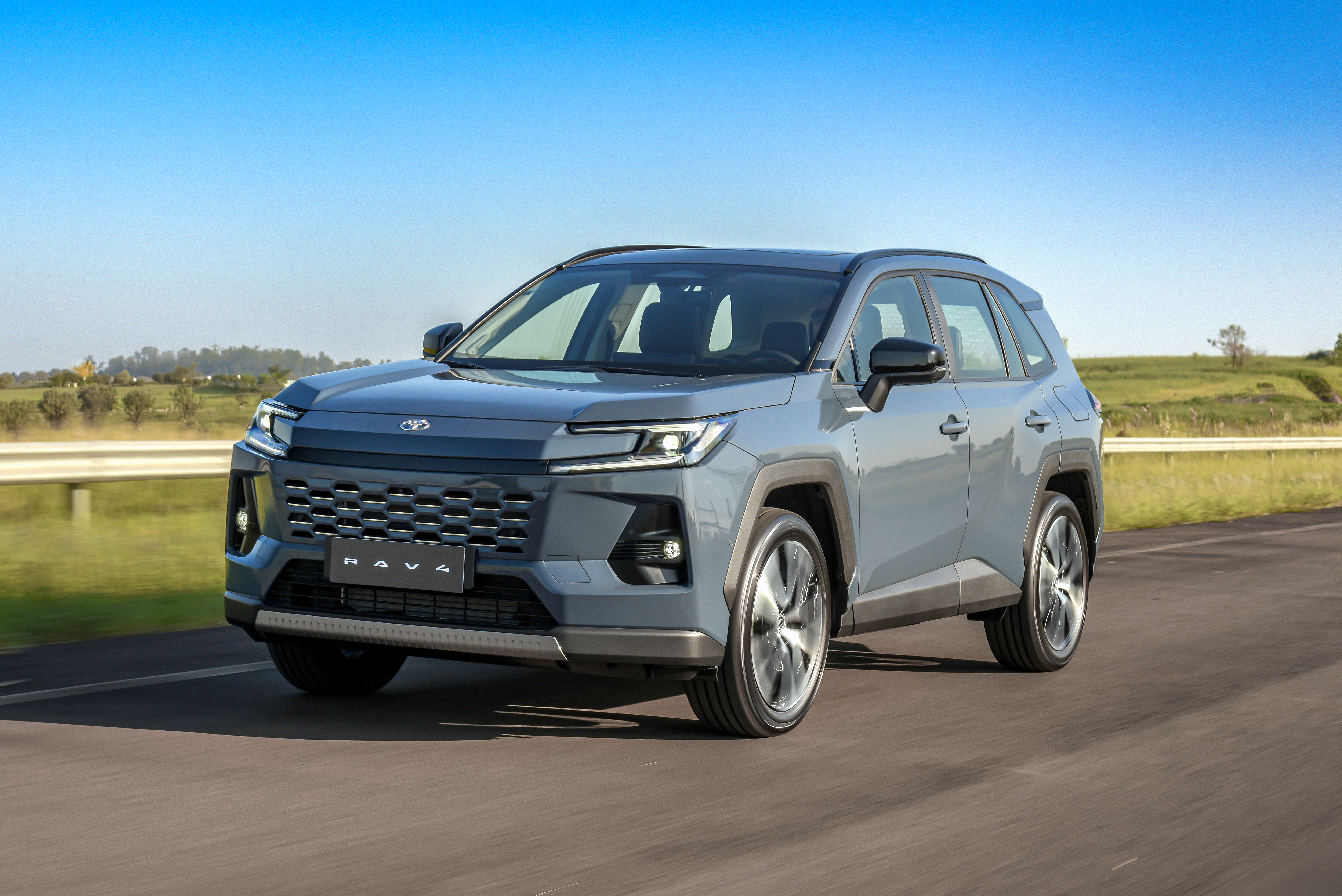 Toyota RAV4 SX HEV 2026 (7)