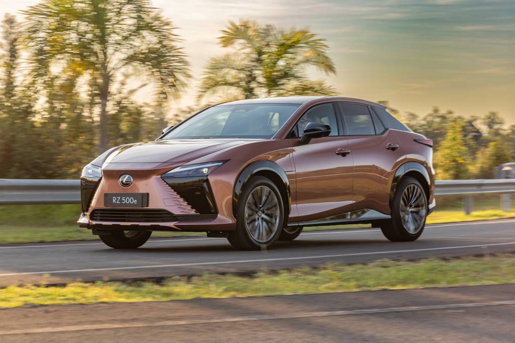 Lexus RZ 500e (4)