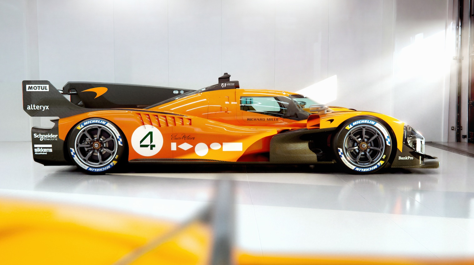 McLaren MCL-HY