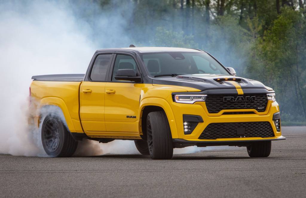 Com até 787 cv, Ram 1500 Rumble Bee 2027 é a picape mais rápida do mundo