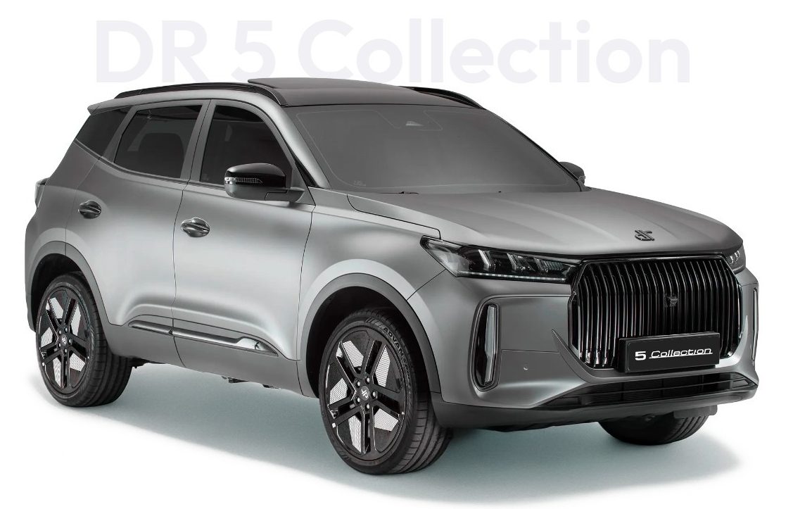 SUV DR 5 Collection cinza met&aacute;lico, teto preto, rodas esportivas pretas com detalhes prateados, grade frontal vertical e far&oacute;is afilados, visto de frente e lateralmente