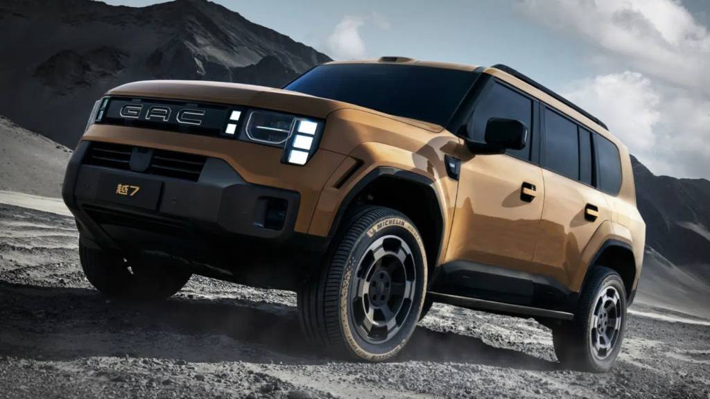 GAC Yue 7 tem estilo de Denza B5 e poderia vir ao Brasil