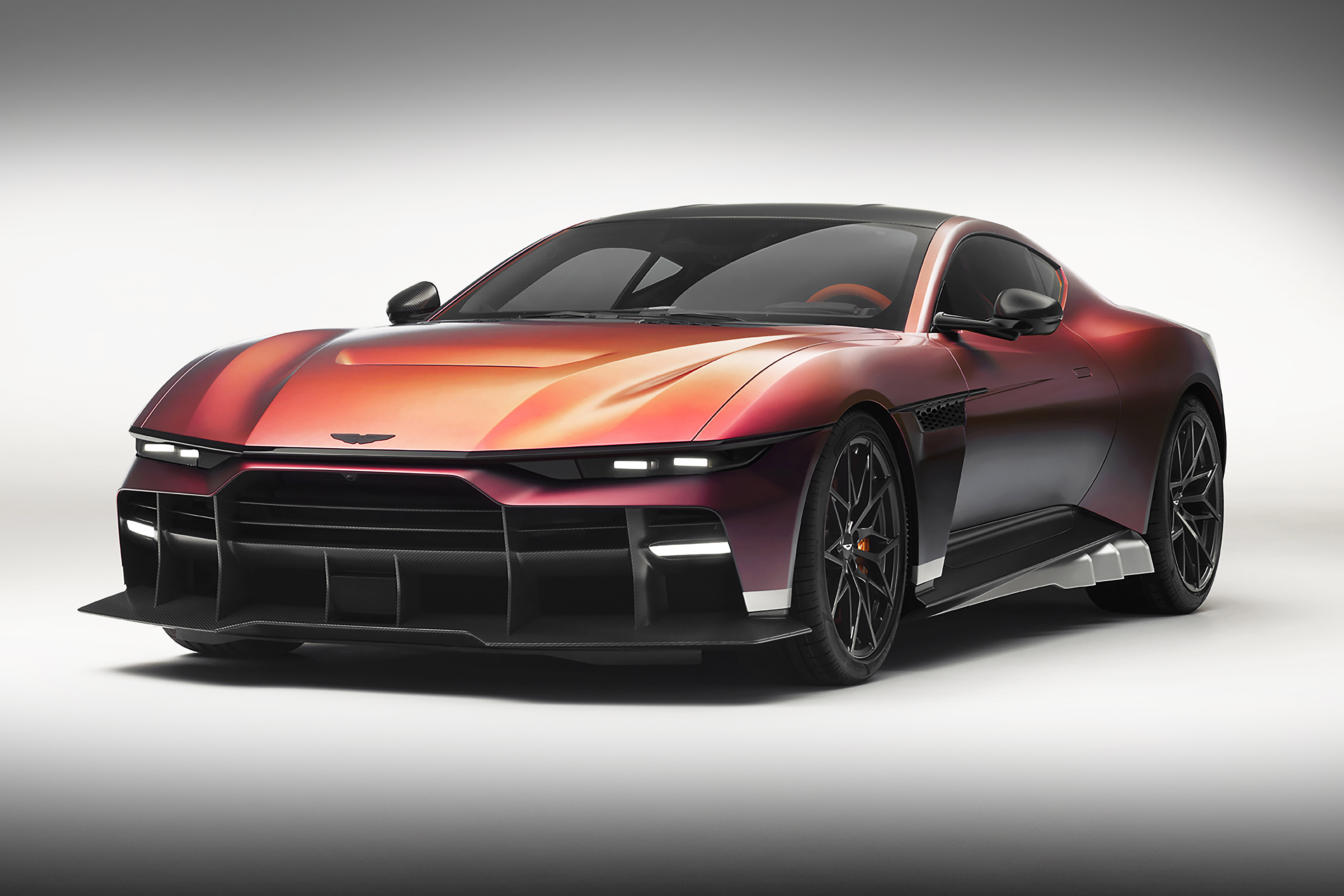 Aston Martin Valen surge como o V12 dianteiro mais potente da história