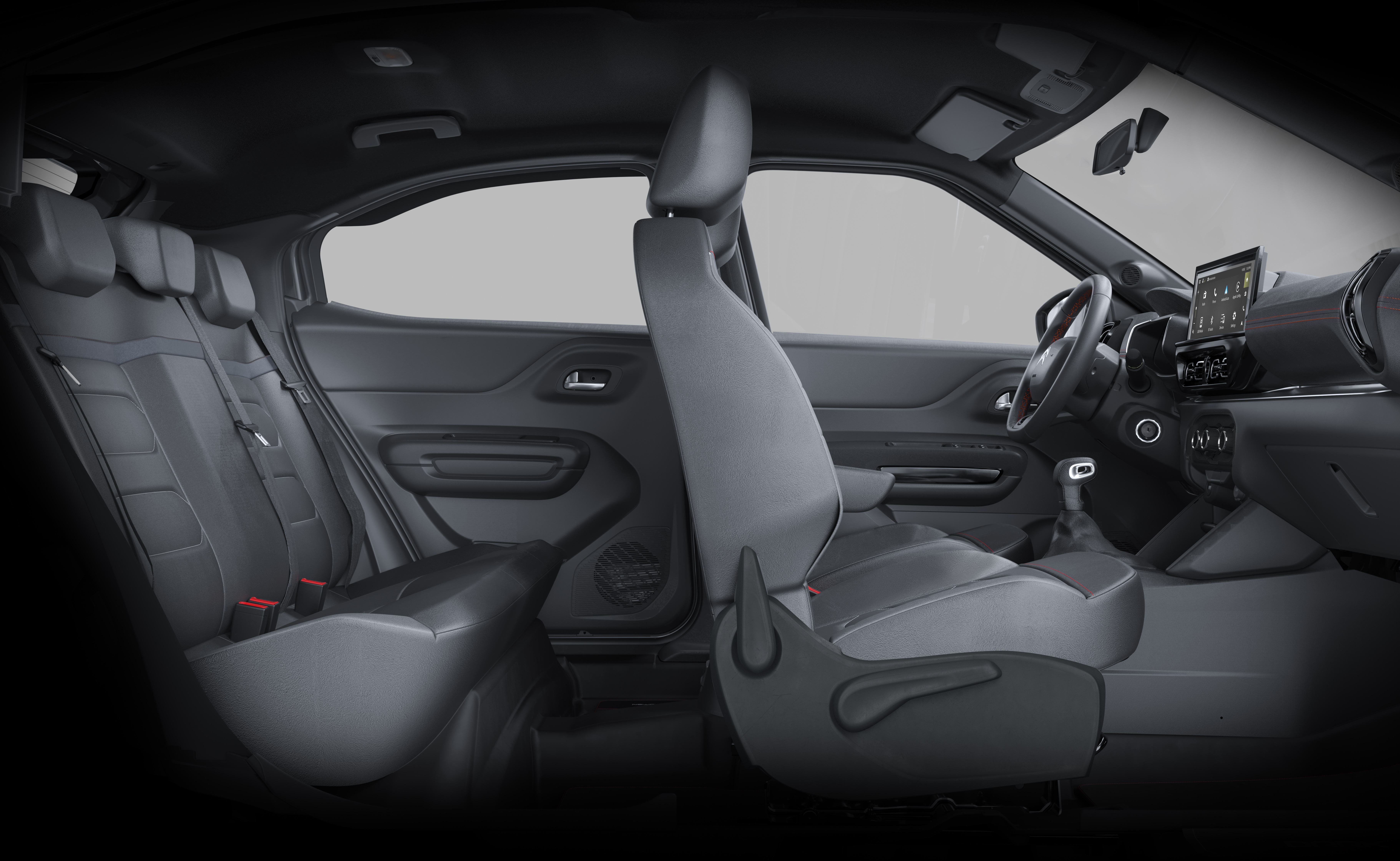 Interior de um carro com bancos cinza escuro, volante e painel com tela multim&iacute;dia. O banco do motorista est&aacute; rebatido para frente, mostrando o espa&ccedil;o traseiro com tr&ecirc;s encostos de cabe&ccedil;a e cintos de seguran&ccedil;a. As portas t&ecirc;m acabamento escuro e detalhes em relevo. A ilumina&ccedil;&atilde;o &eacute; suave, destacando os assentos e o console central.