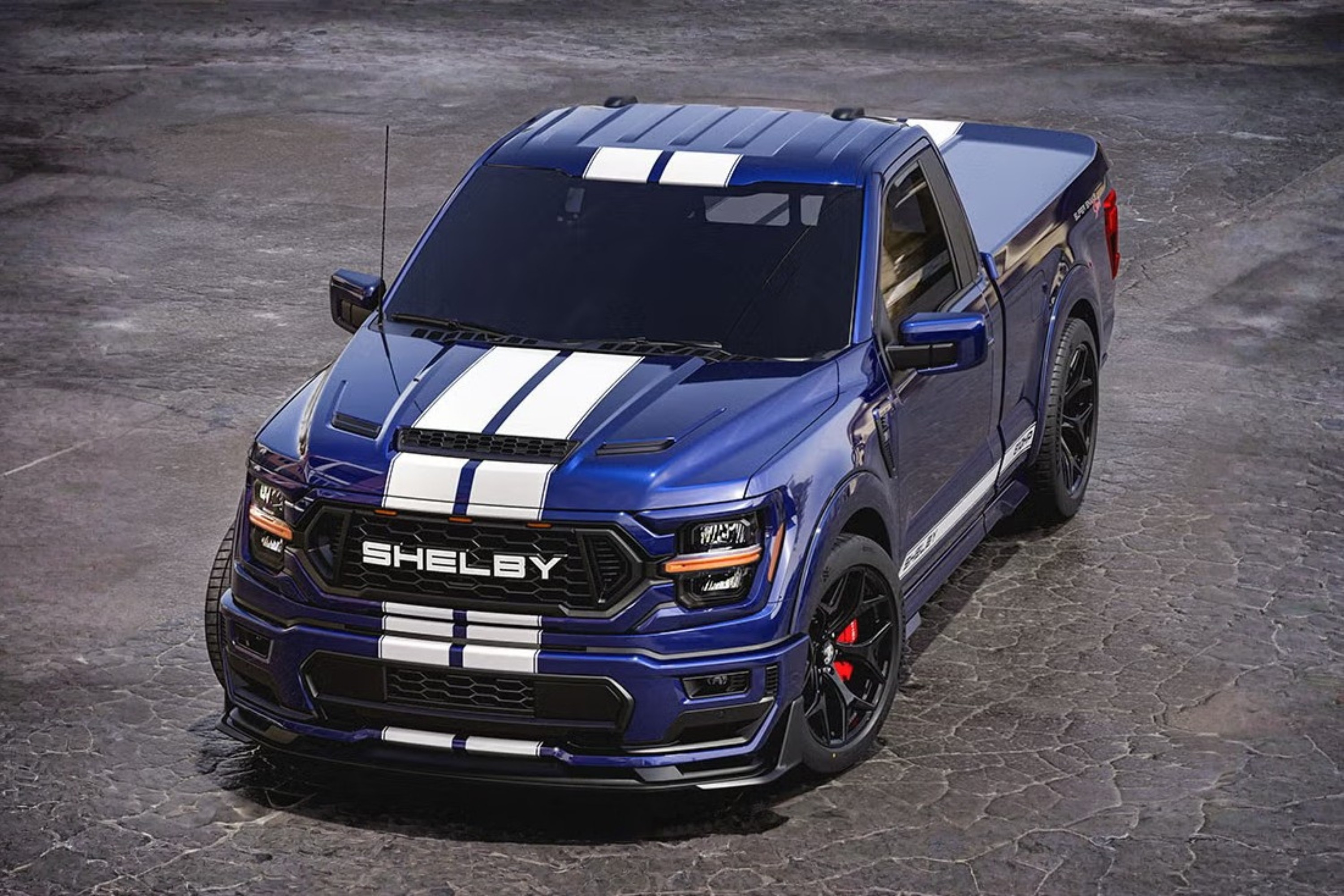 Ford F-150 Shelby Super Snake é picape de trabalho convertida em esportivo V8 de 821 cv